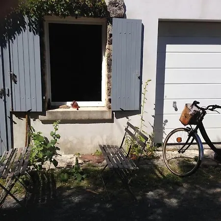 Maison De Village, A La Semaine Min, Bord De *